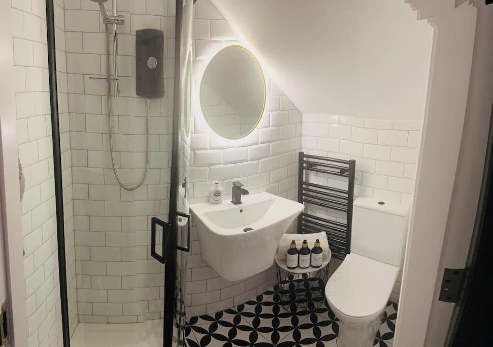 Апартаменты Ballyweelylodgemournemountainshilltown