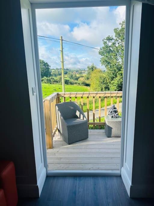 Ballyweelylodgemournemountainshilltown
